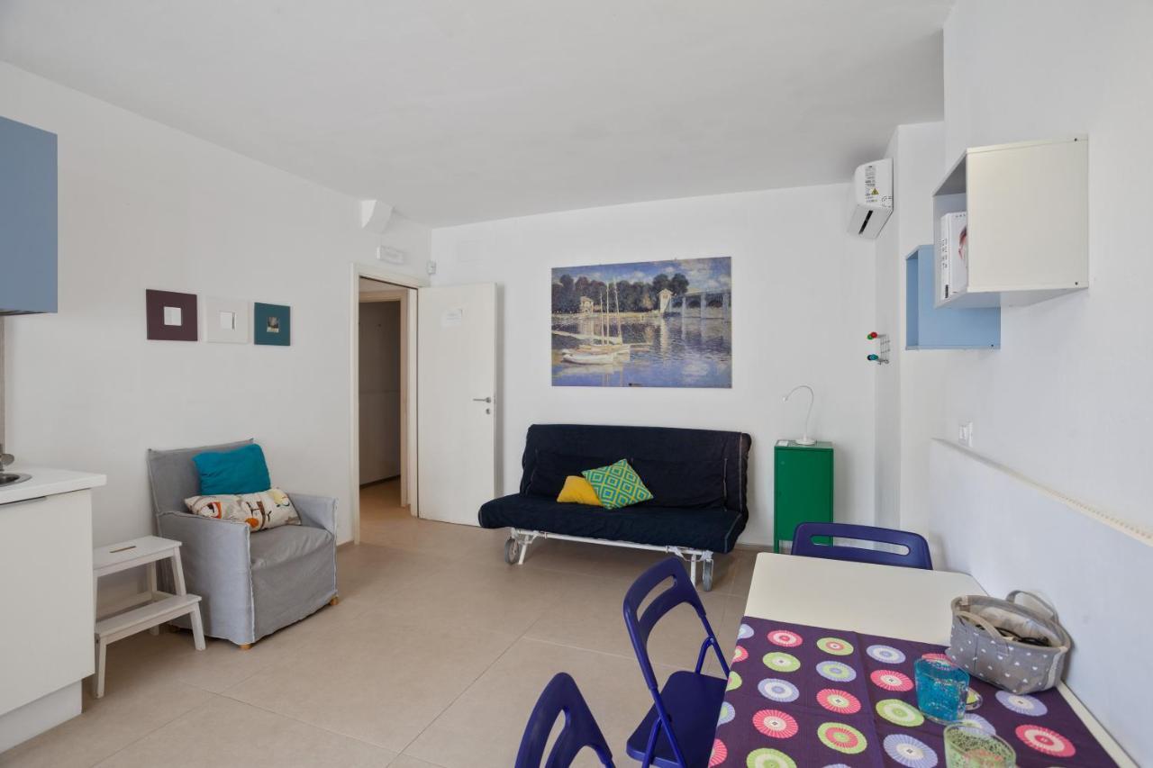 Casalmare Apartments One Step From The Sea Мола-ди-Бари Экстерьер фото